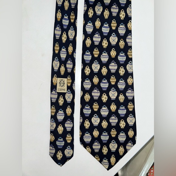 100% silk LOEWE tie - Picture 2 of 3